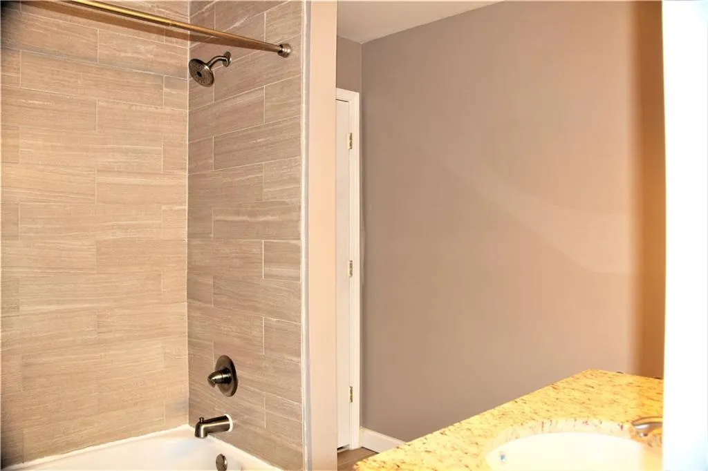 265 Winding River Drive Unit G, Atlanta, Georgia 30350, 2 Bedrooms Bedrooms, ,1 BathroomBathrooms,Residential,Sold,265 Winding River Drive Unit G,6887761