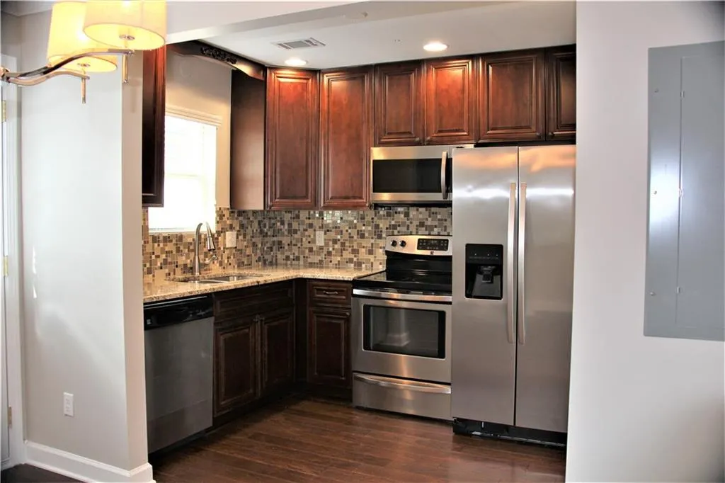 265 Winding River Drive Unit G, Atlanta, Georgia 30350, 2 Bedrooms Bedrooms, ,1 BathroomBathrooms,Residential,Sold,265 Winding River Drive Unit G,6887761