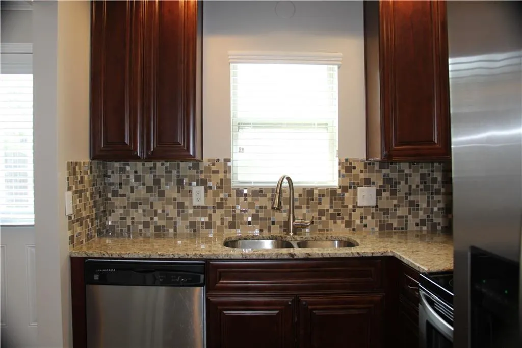 265 Winding River Drive Unit G, Atlanta, Georgia 30350, 2 Bedrooms Bedrooms, ,1 BathroomBathrooms,Residential,Sold,265 Winding River Drive Unit G,6887761