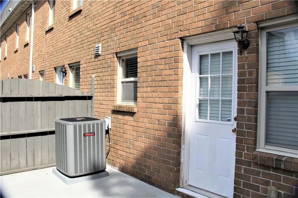 265 Winding River Drive Unit G, Atlanta, Georgia 30350, 2 Bedrooms Bedrooms, ,1 BathroomBathrooms,Residential,Sold,265 Winding River Drive Unit G,6887761