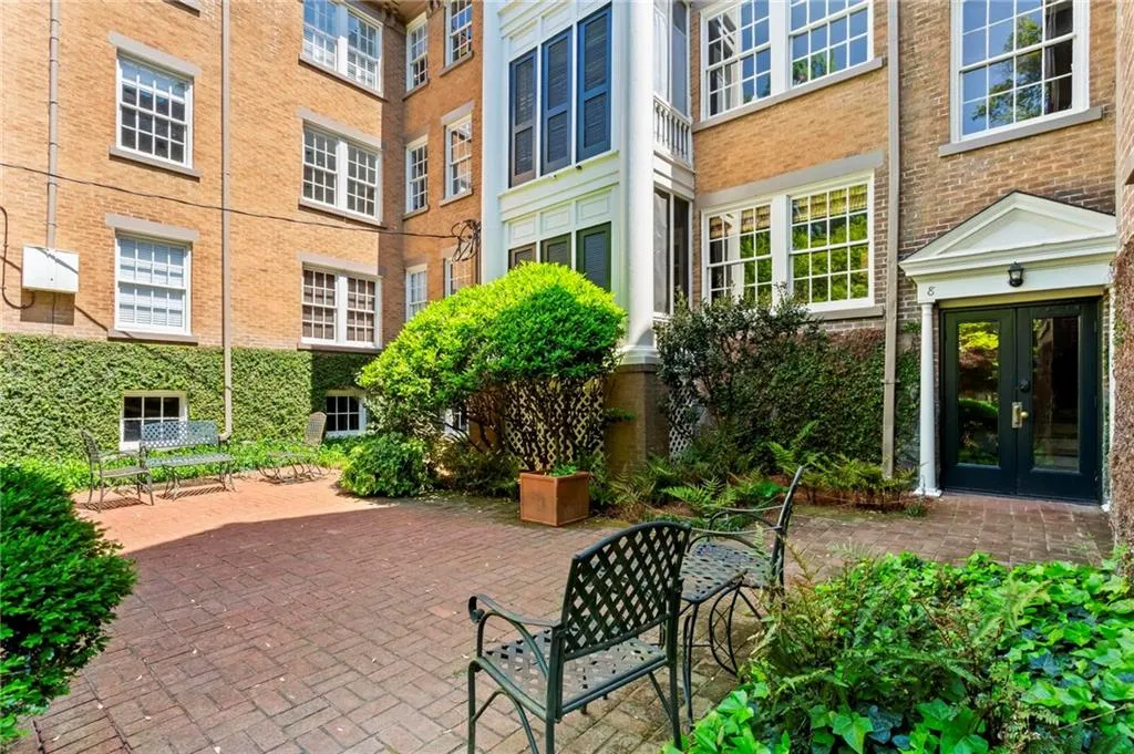 8 Collier Road Nw Unit A1, Atlanta, Georgia 30309, 2 Bedrooms Bedrooms, ,1 BathroomBathrooms,Residential,For Sale,8 Collier Road Nw Unit A1,7626611