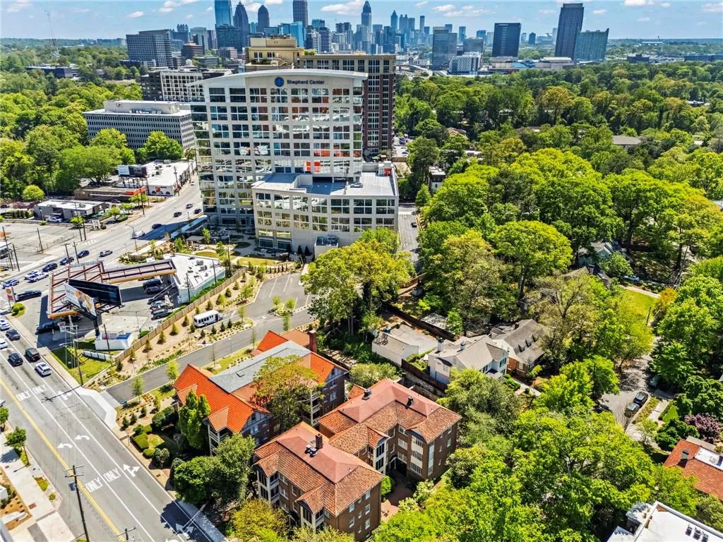 8 Collier Road Nw Unit A1, Atlanta, Georgia 30309, 2 Bedrooms Bedrooms, ,1 BathroomBathrooms,Residential,For Sale,8 Collier Road Nw Unit A1,7626611
