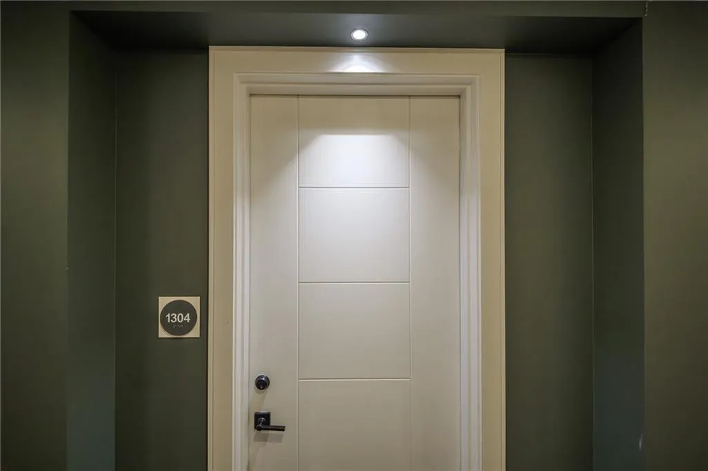 788 W Marietta Street Nw Unit 1304, Atlanta, Georgia 30318, 1 Bedroom Bedrooms, ,1 BathroomBathrooms,Residential,For Sale,788 W Marietta Street Nw Unit 1304,7625722