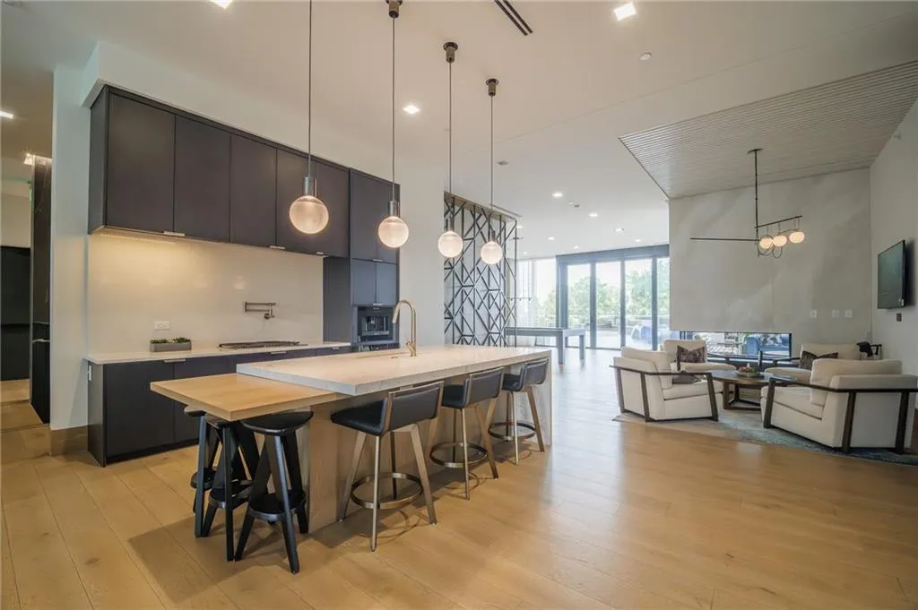 788 W Marietta Street Nw Unit 1304, Atlanta, Georgia 30318, 1 Bedroom Bedrooms, ,1 BathroomBathrooms,Residential,For Sale,788 W Marietta Street Nw Unit 1304,7625722