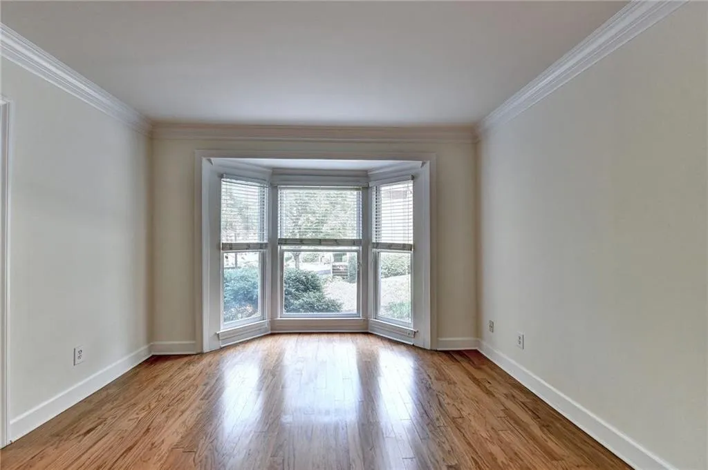 7500 Roswell Road Unit 32, Sandy Springs, Georgia 30350, 2 Bedrooms Bedrooms, ,2 BathroomsBathrooms,Residential,Sold,7500 Roswell Road Unit 32,7065631