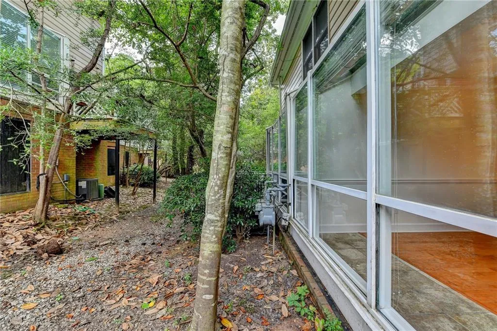 7500 Roswell Road Unit 32, Sandy Springs, Georgia 30350, 2 Bedrooms Bedrooms, ,2 BathroomsBathrooms,Residential,Sold,7500 Roswell Road Unit 32,7065631