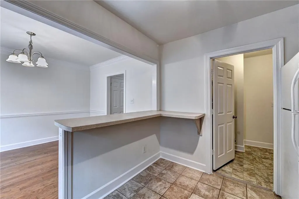 7500 Roswell Road Unit 32, Sandy Springs, Georgia 30350, 2 Bedrooms Bedrooms, ,2 BathroomsBathrooms,Residential,Sold,7500 Roswell Road Unit 32,7065631