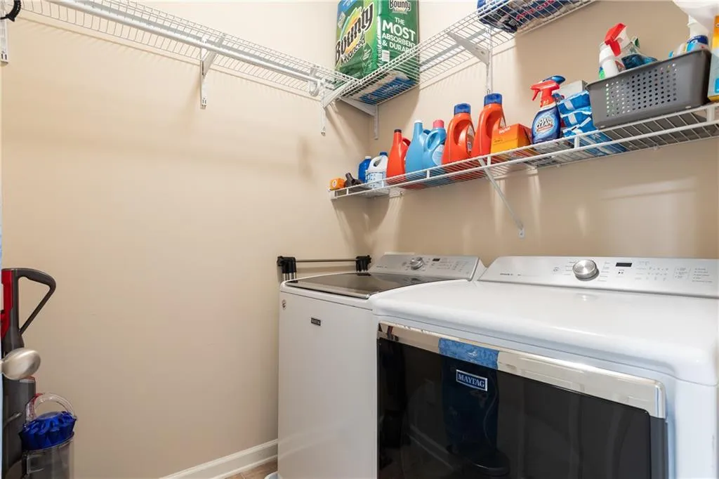 155 Alderwood Hill, Sandy Springs, Georgia 30328, 3 Bedrooms Bedrooms, ,3 BathroomsBathrooms,Residential,Sold,155 Alderwood Hill,7261766