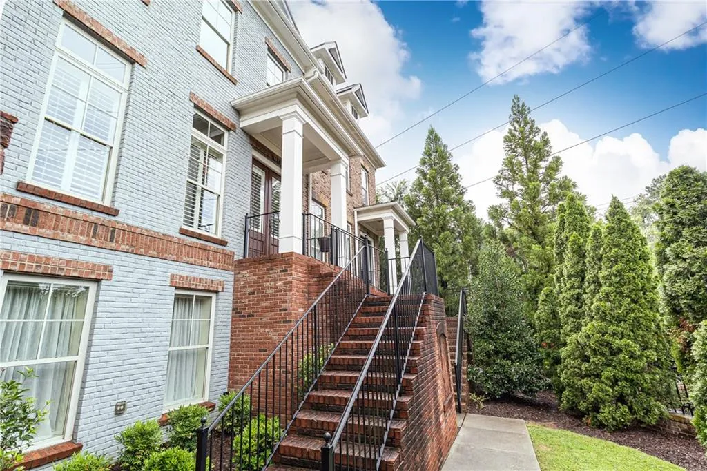 155 Alderwood Hill, Sandy Springs, Georgia 30328, 3 Bedrooms Bedrooms, ,3 BathroomsBathrooms,Residential,Sold,155 Alderwood Hill,7261766