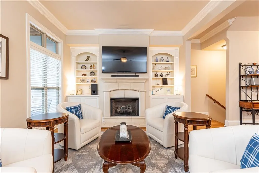 155 Alderwood Hill, Sandy Springs, Georgia 30328, 3 Bedrooms Bedrooms, ,3 BathroomsBathrooms,Residential,Sold,155 Alderwood Hill,7261766