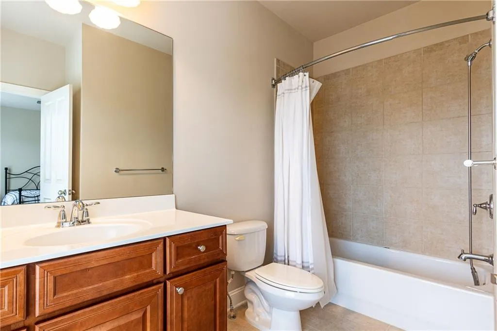 155 Alderwood Hill, Sandy Springs, Georgia 30328, 3 Bedrooms Bedrooms, ,3 BathroomsBathrooms,Residential,Sold,155 Alderwood Hill,7261766