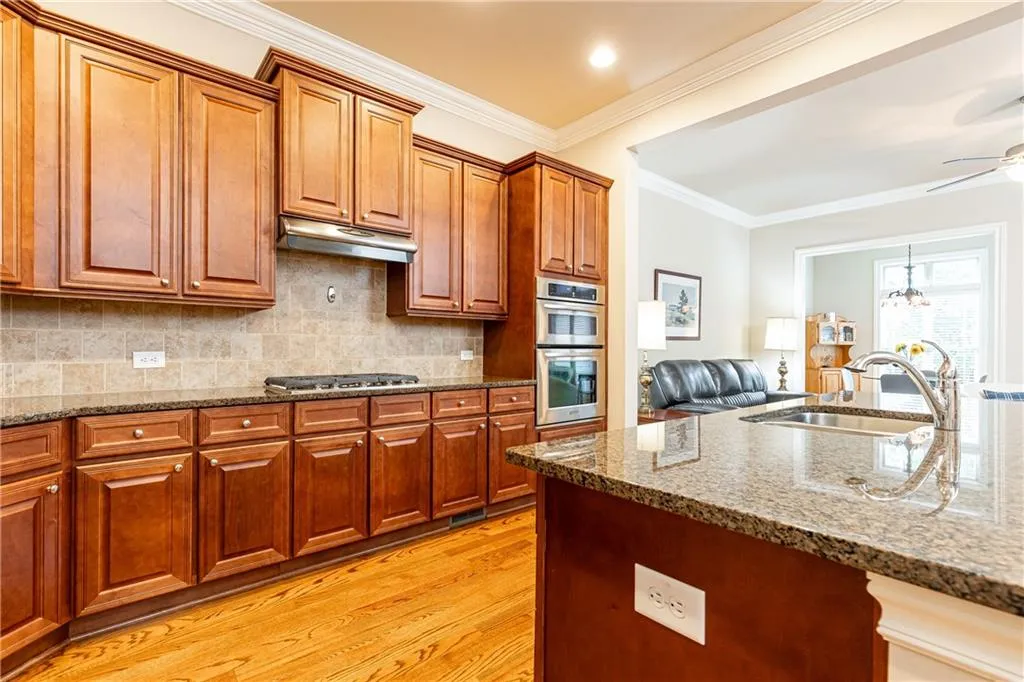 155 Alderwood Hill, Sandy Springs, Georgia 30328, 3 Bedrooms Bedrooms, ,3 BathroomsBathrooms,Residential,Sold,155 Alderwood Hill,7261766