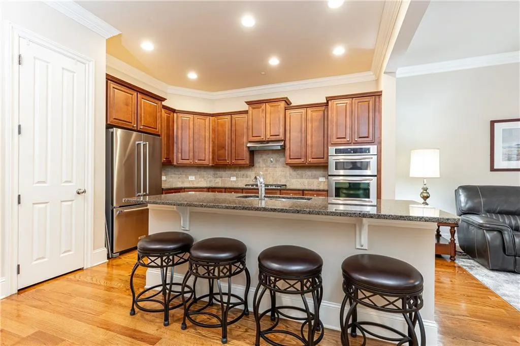 155 Alderwood Hill, Sandy Springs, Georgia 30328, 3 Bedrooms Bedrooms, ,3 BathroomsBathrooms,Residential,Sold,155 Alderwood Hill,7261766