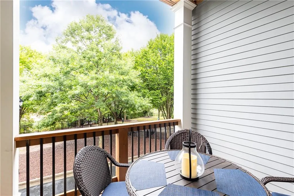 155 Alderwood Hill, Sandy Springs, Georgia 30328, 3 Bedrooms Bedrooms, ,3 BathroomsBathrooms,Residential,Sold,155 Alderwood Hill,7261766