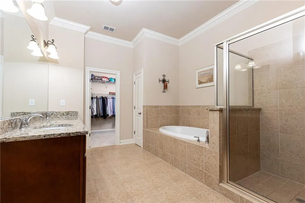 155 Alderwood Hill, Sandy Springs, Georgia 30328, 3 Bedrooms Bedrooms, ,3 BathroomsBathrooms,Residential,Sold,155 Alderwood Hill,7261766