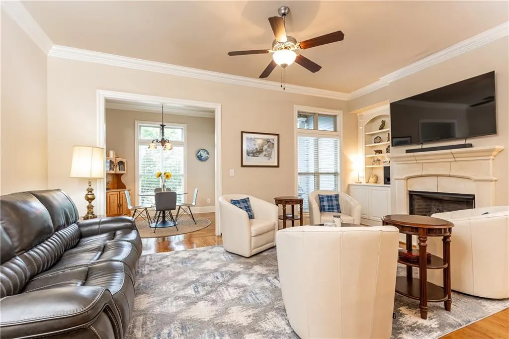 155 Alderwood Hill, Sandy Springs, Georgia 30328, 3 Bedrooms Bedrooms, ,3 BathroomsBathrooms,Residential,Sold,155 Alderwood Hill,7261766