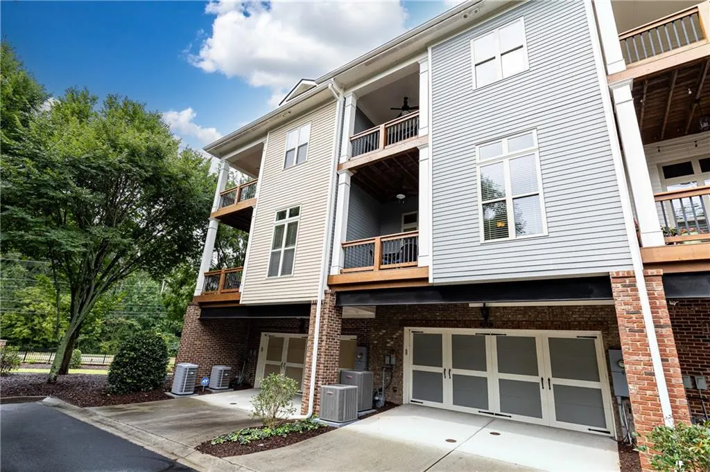 155 Alderwood Hill, Sandy Springs, Georgia 30328, 3 Bedrooms Bedrooms, ,3 BathroomsBathrooms,Residential,Sold,155 Alderwood Hill,7261766