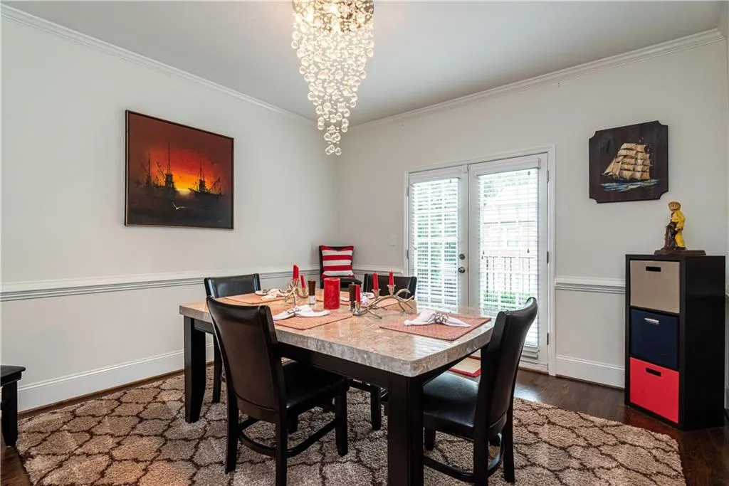 5213 Glenridge Drive, Atlanta, Georgia 30342, 3 Bedrooms Bedrooms, ,3 BathroomsBathrooms,Residential,Sold,5213 Glenridge Drive,6824609