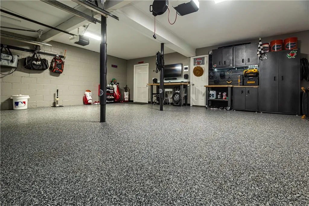 5213 Glenridge Drive, Atlanta, Georgia 30342, 3 Bedrooms Bedrooms, ,3 BathroomsBathrooms,Residential,Sold,5213 Glenridge Drive,6824609