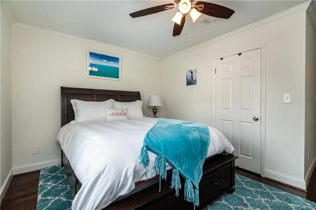 5213 Glenridge Drive, Atlanta, Georgia 30342, 3 Bedrooms Bedrooms, ,3 BathroomsBathrooms,Residential,Sold,5213 Glenridge Drive,6824609