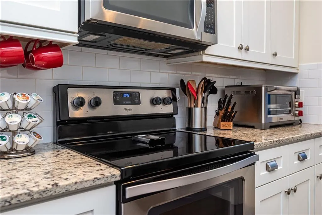 5213 Glenridge Drive, Atlanta, Georgia 30342, 3 Bedrooms Bedrooms, ,3 BathroomsBathrooms,Residential,Sold,5213 Glenridge Drive,6824609