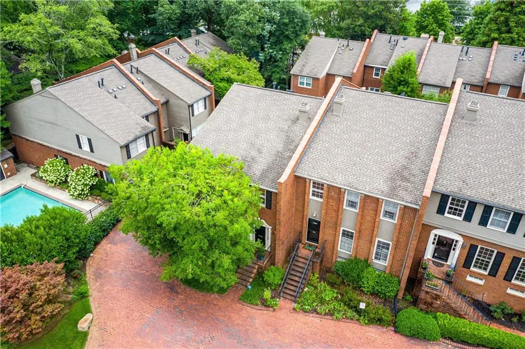 5213 Glenridge Drive, Atlanta, Georgia 30342, 3 Bedrooms Bedrooms, ,3 BathroomsBathrooms,Residential,Sold,5213 Glenridge Drive,6824609