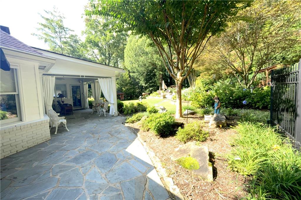 1505 Chevron Way, Sandy Springs, Georgia 30350, 4 Bedrooms Bedrooms, ,4 BathroomsBathrooms,Residential,Sold,1505 Chevron Way,7285418