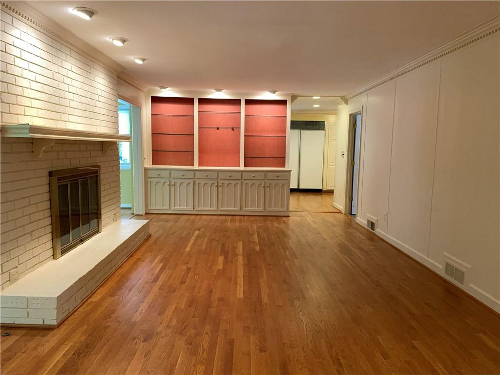 1505 Chevron Way, Sandy Springs, Georgia 30350, 4 Bedrooms Bedrooms, ,4 BathroomsBathrooms,Residential,Sold,1505 Chevron Way,7285418