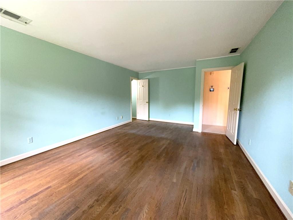 1505 Chevron Way, Sandy Springs, Georgia 30350, 4 Bedrooms Bedrooms, ,4 BathroomsBathrooms,Residential,Sold,1505 Chevron Way,7285418