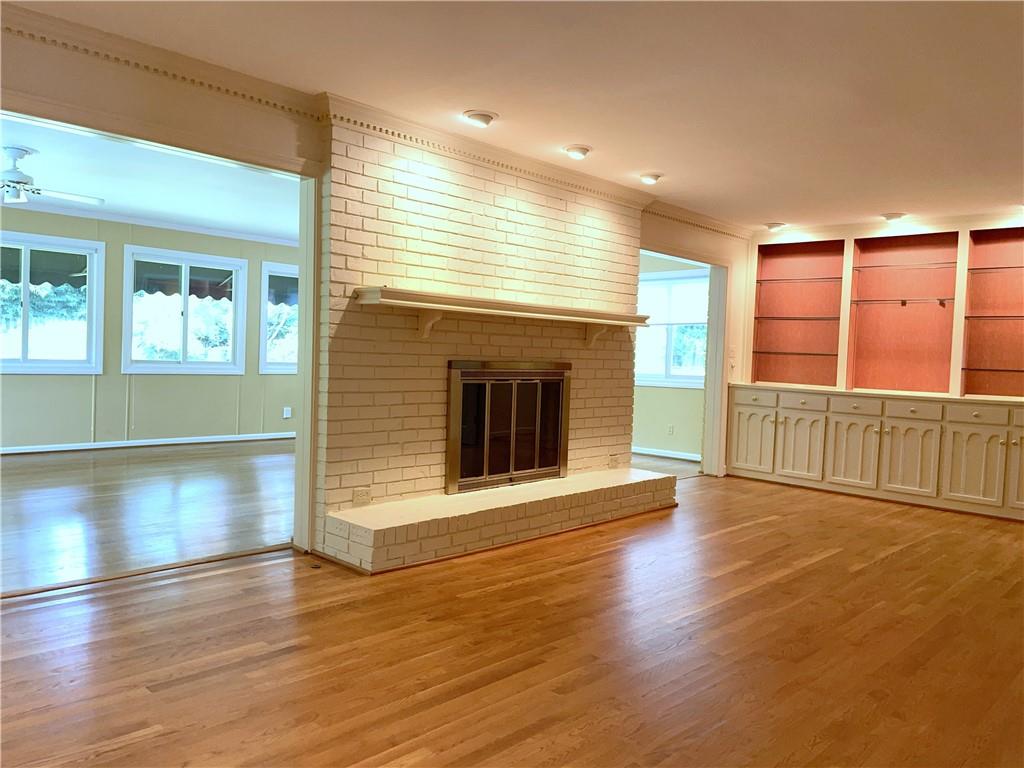 1505 Chevron Way, Sandy Springs, Georgia 30350, 4 Bedrooms Bedrooms, ,4 BathroomsBathrooms,Residential,Sold,1505 Chevron Way,7285418