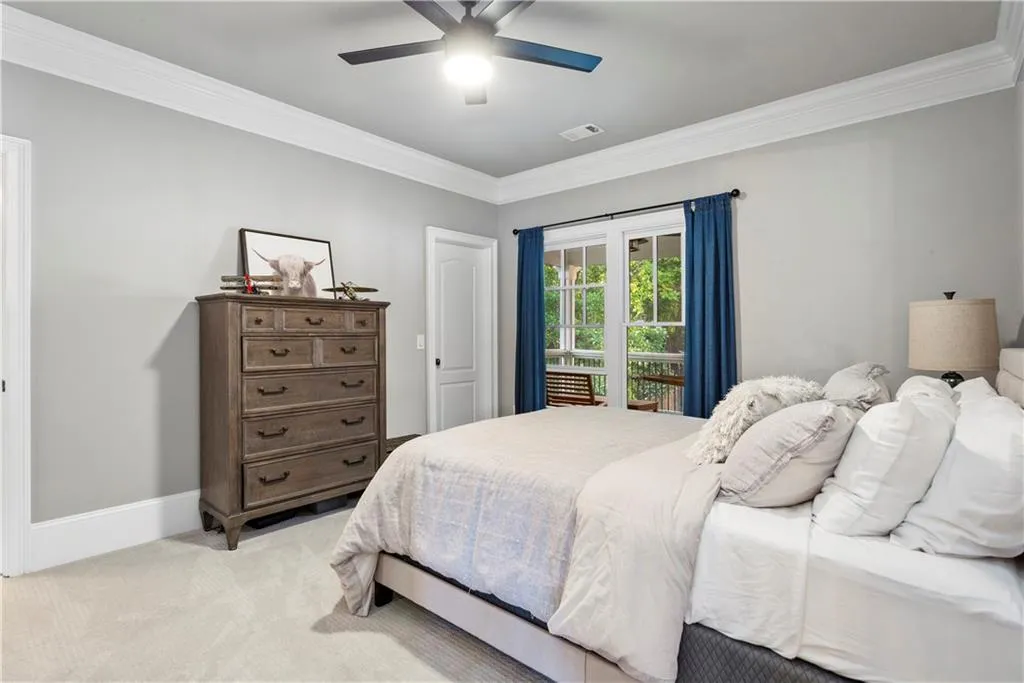 284 Hedden Road, Atlanta, Georgia 30342, 5 Bedrooms Bedrooms, ,4 BathroomsBathrooms,Residential,Sold,284 Hedden Road,6885884