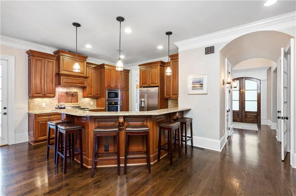 284 Hedden Road, Atlanta, Georgia 30342, 5 Bedrooms Bedrooms, ,4 BathroomsBathrooms,Residential,Sold,284 Hedden Road,6885884