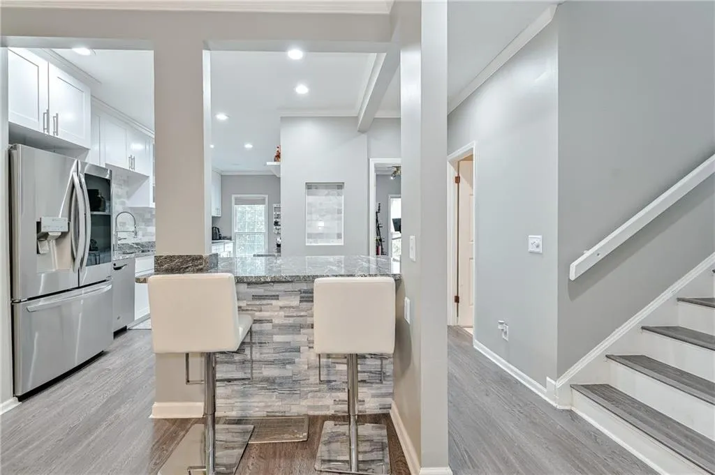 404 Brandywine Circle, Sandy Springs, Georgia 30350, 3 Bedrooms Bedrooms, ,2 BathroomsBathrooms,Residential,Sold,404 Brandywine Circle,7016950