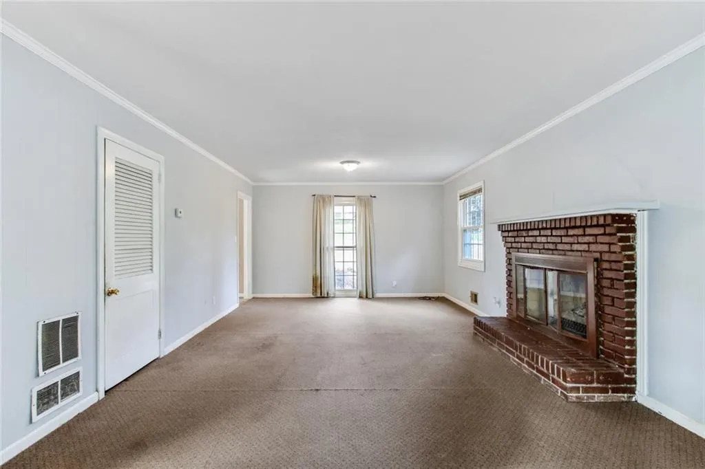 625 Glenforest Road, Sandy Springs, Georgia 30328, 4 Bedrooms Bedrooms, ,2 BathroomsBathrooms,Residential,Sold,625 Glenforest Road,6994509