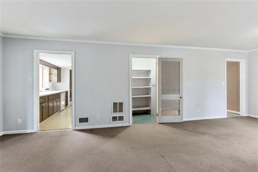 625 Glenforest Road, Sandy Springs, Georgia 30328, 4 Bedrooms Bedrooms, ,2 BathroomsBathrooms,Residential,Sold,625 Glenforest Road,6994509