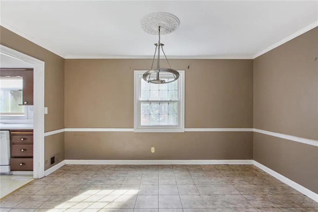 625 Glenforest Road, Sandy Springs, Georgia 30328, 4 Bedrooms Bedrooms, ,2 BathroomsBathrooms,Residential,Sold,625 Glenforest Road,6994509