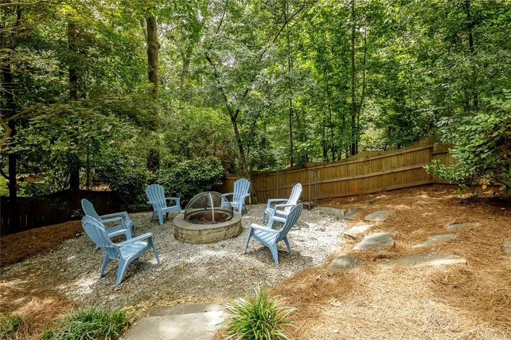 100 Spindale Court, Sandy Springs, Georgia 30350, 6 Bedrooms Bedrooms, ,5 BathroomsBathrooms,Residential,Sold,100 Spindale Court,6744565