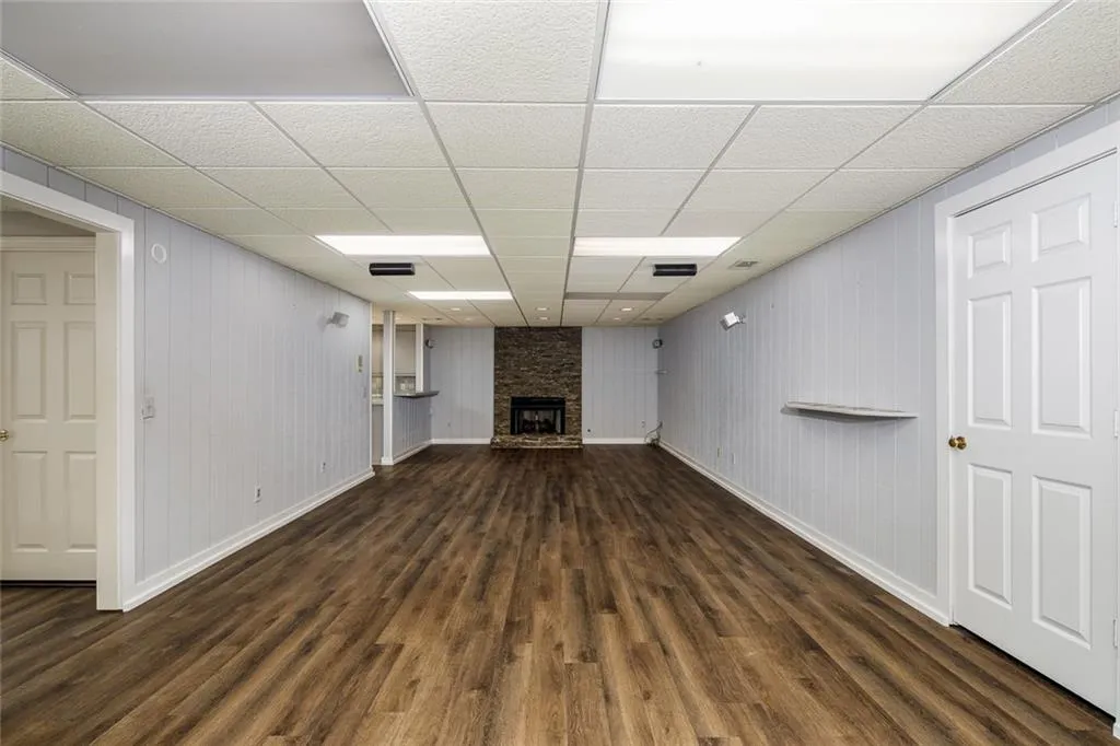 100 Spindale Court, Sandy Springs, Georgia 30350, 6 Bedrooms Bedrooms, ,5 BathroomsBathrooms,Residential,Sold,100 Spindale Court,6744565