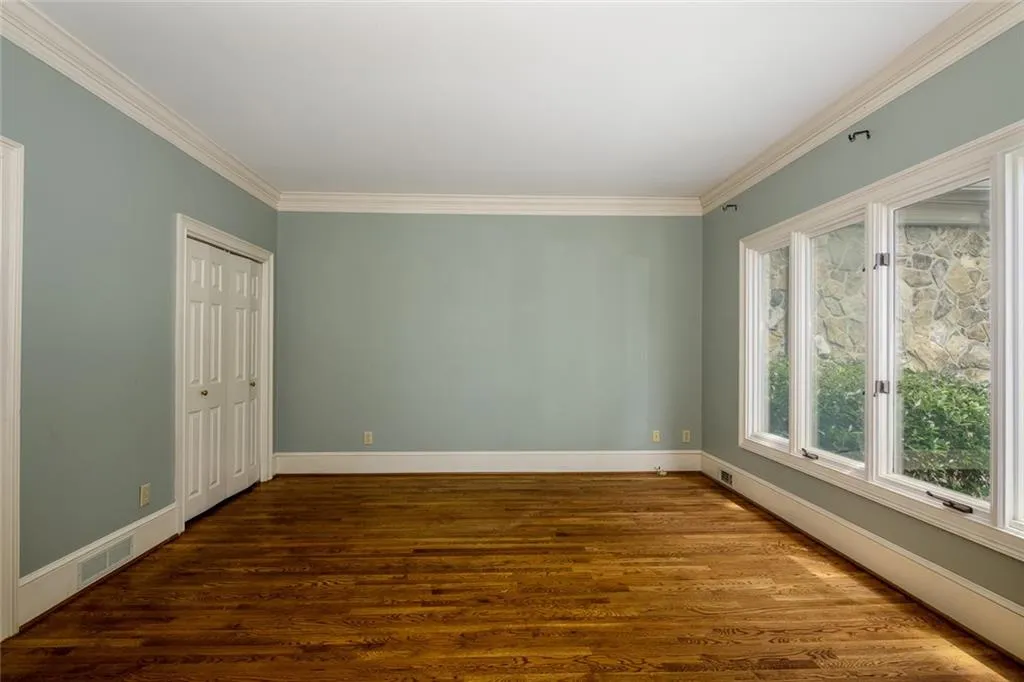 100 Spindale Court, Sandy Springs, Georgia 30350, 6 Bedrooms Bedrooms, ,5 BathroomsBathrooms,Residential,Sold,100 Spindale Court,6744565