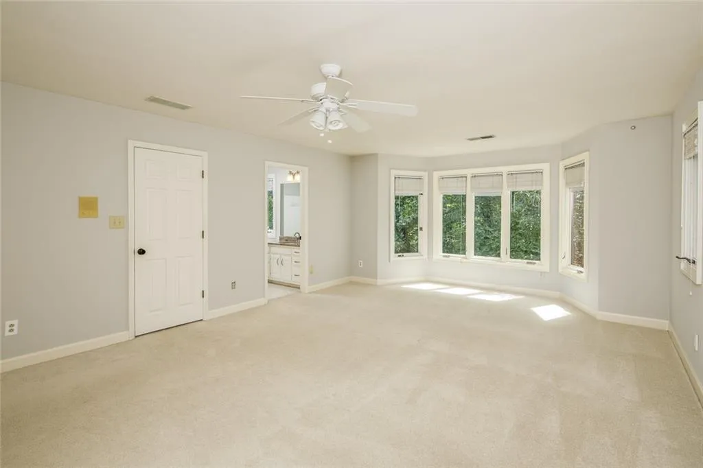 100 Spindale Court, Sandy Springs, Georgia 30350, 6 Bedrooms Bedrooms, ,5 BathroomsBathrooms,Residential,Sold,100 Spindale Court,6744565