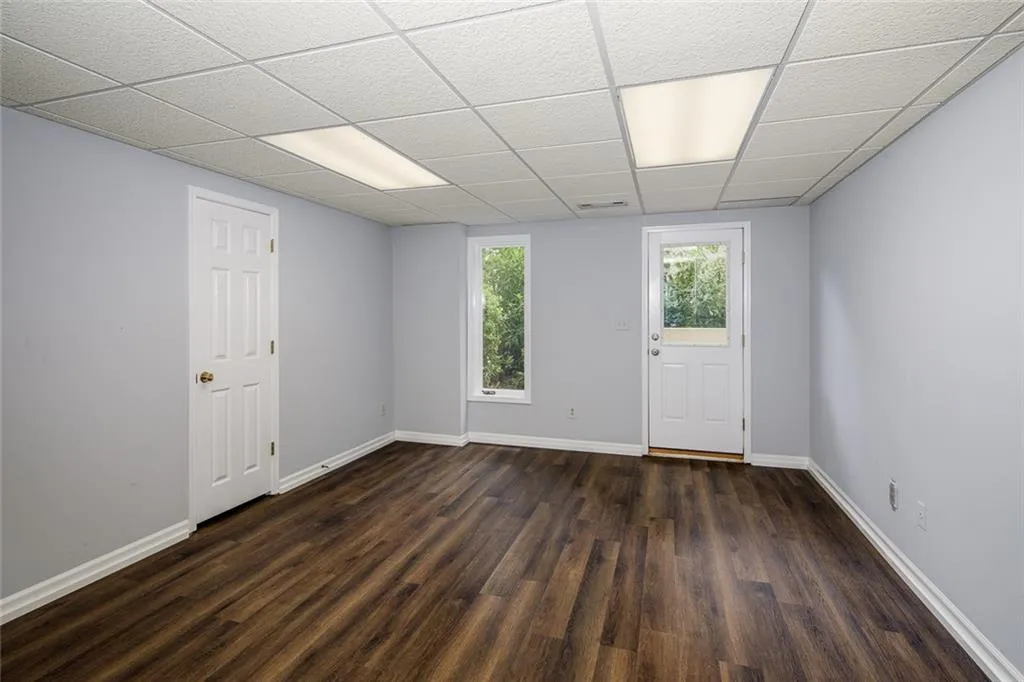 100 Spindale Court, Sandy Springs, Georgia 30350, 6 Bedrooms Bedrooms, ,5 BathroomsBathrooms,Residential,Sold,100 Spindale Court,6744565