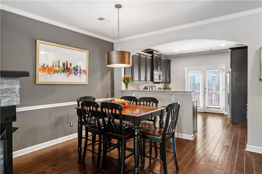 7405 Glisten Avenue, Atlanta, Georgia 30328, 3 Bedrooms Bedrooms, ,3 BathroomsBathrooms,Residential,Sold,7405 Glisten Avenue,7202286