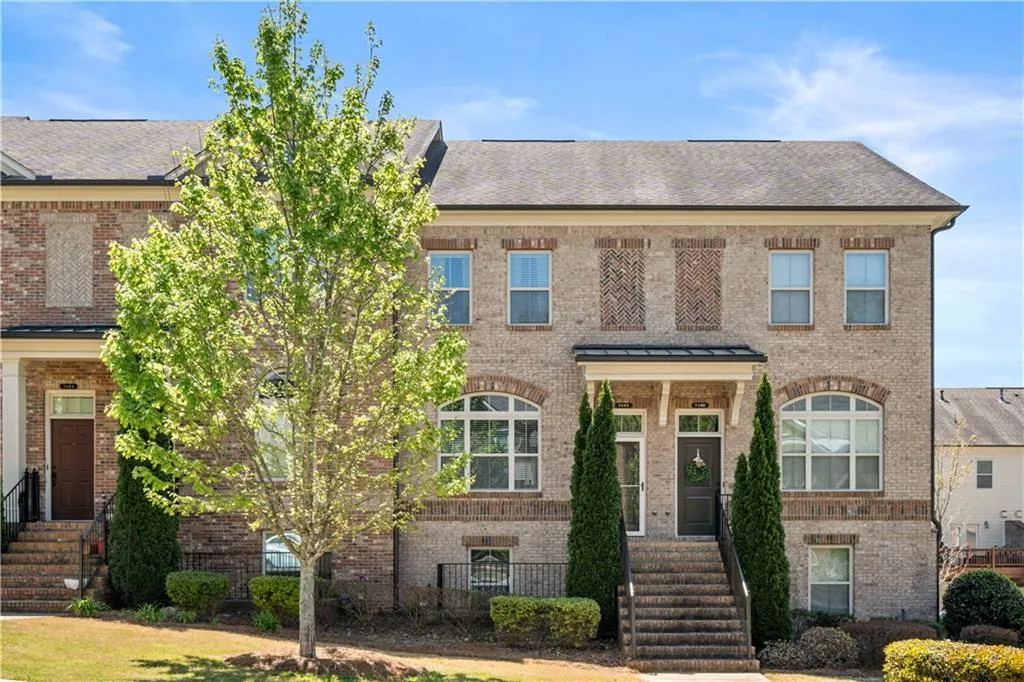 7405 Glisten Avenue, Atlanta, Georgia 30328, 3 Bedrooms Bedrooms, ,3 BathroomsBathrooms,Residential,Sold,7405 Glisten Avenue,7202286