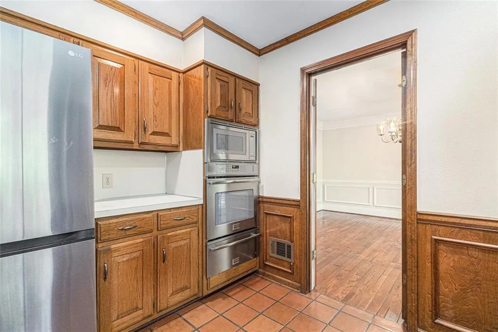 7695 Brigham Drive, Atlanta, Georgia 30350, 5 Bedrooms Bedrooms, ,4 BathroomsBathrooms,Residential,For Sale,7695 Brigham Drive,7619808