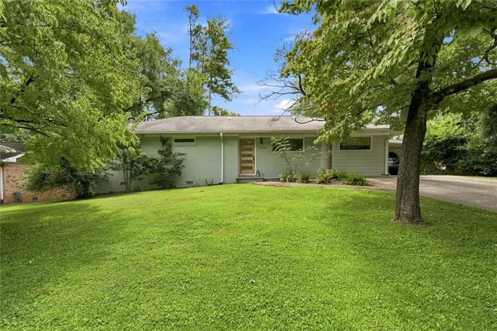 1206 Pinehurst Circle Se, Smyrna, Georgia 30080