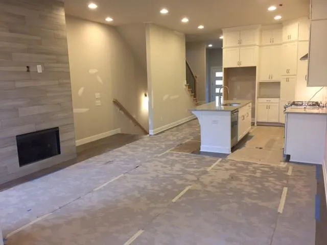 4234 Deming Circle, Atlanta, Georgia 30342, 3 Bedrooms Bedrooms, ,3 BathroomsBathrooms,Residential,Sold,4234 Deming Circle,5901660