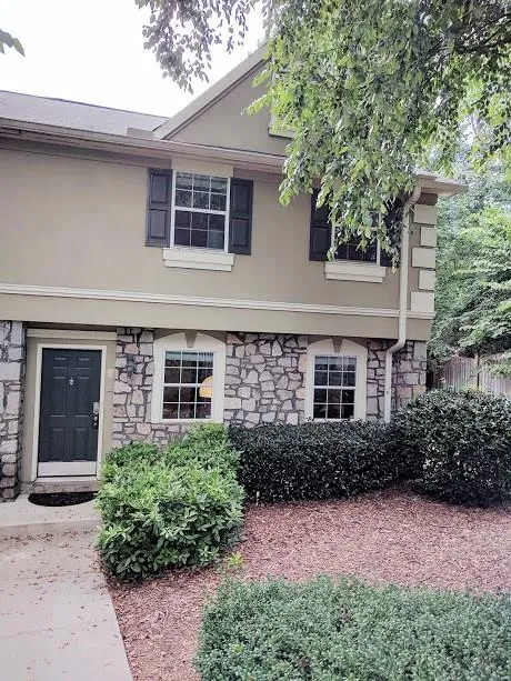 6900 Roswell Road Unit D8, Atlanta, Georgia 30328, 3 Bedrooms Bedrooms, ,2 BathroomsBathrooms,Residential,Sold,6900 Roswell Road Unit D8,5887348