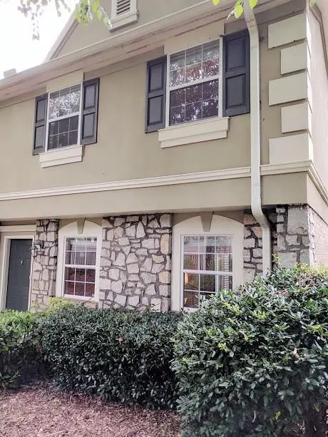 6900 Roswell Road Unit D8, Atlanta, Georgia 30328, 3 Bedrooms Bedrooms, ,2 BathroomsBathrooms,Residential,Sold,6900 Roswell Road Unit D8,5887348