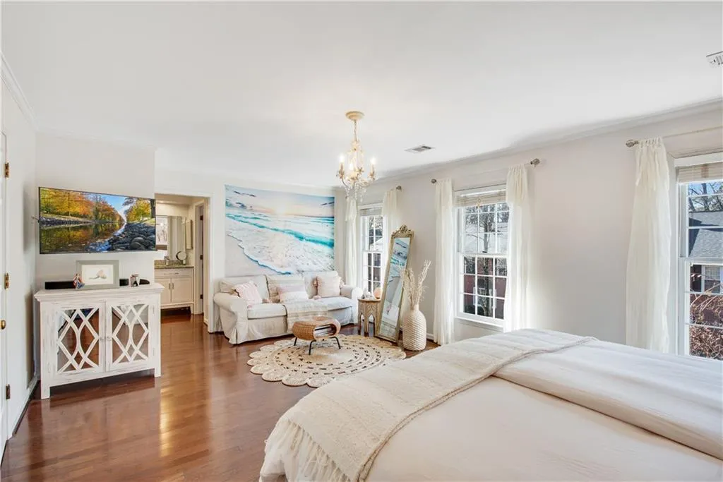 602 Dunwoody Chace, Atlanta, Georgia 30328, 3 Bedrooms Bedrooms, ,2 BathroomsBathrooms,Residential,Sold,602 Dunwoody Chace,6819177