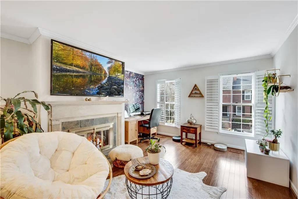 602 Dunwoody Chace, Atlanta, Georgia 30328, 3 Bedrooms Bedrooms, ,2 BathroomsBathrooms,Residential,Sold,602 Dunwoody Chace,6819177